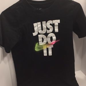 Black and white Nike Tee shirt